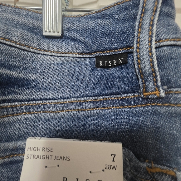 Risen NWT Highrise Straight Distressed Blue Jeans Size 7/28 - Picture 7 of 12